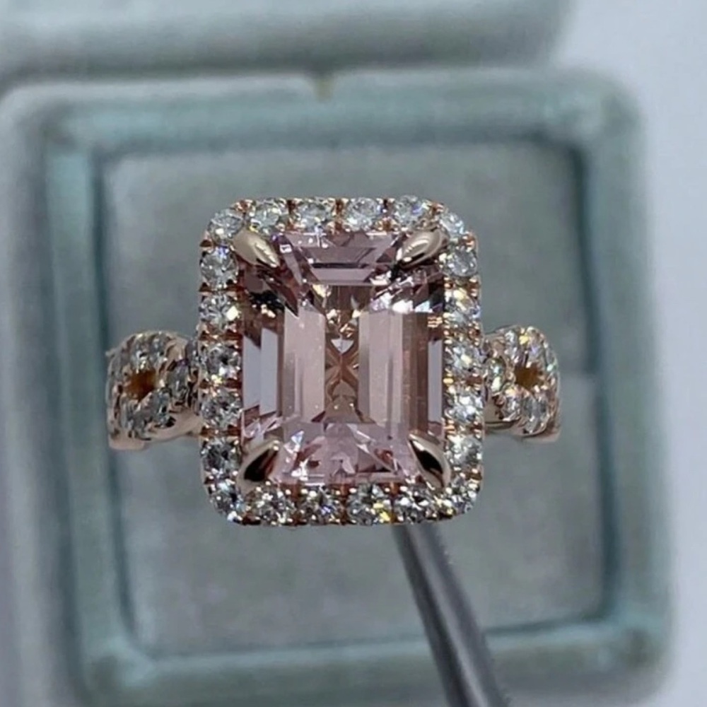 ✨Sophisticated Light Pink Gemstone Ring with Diamond Halo
